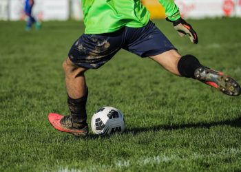Deux-Sèvres : Un match de football amateur dégénère, quatre plaintes déposées