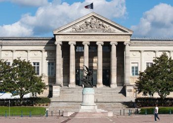 Deux-Sèvres : Un trentenaire brutalise sa conjointe sous les yeux de sa fille de 9 ans