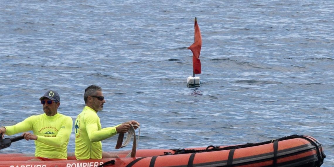Manche : Un skipper disparaît en mer, son corps sans vie retrouvé le lendemain sur une plage