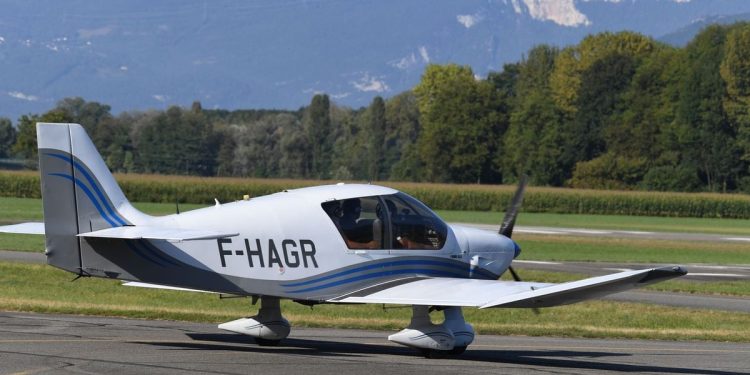 Bouches-du-Rhône : Un mort et deux blessés graves dans le crash d’un petit avion près de Marseille
