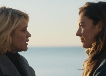 Comment la minisérie « Désenchantées » navigue habilement entre le présent et les années 1990 ?