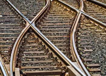 Seine-Saint-Denis : L’homme retrouvé mort sur les voies ferrées essayait de récupérer son portable