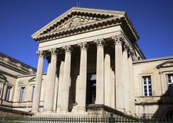 Seine-Maritime : Menacé en boîte de nuit, un homme entre par effraction dans une maison pour se protéger