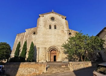 Vaucluse : Un retraité tombe sur une crypte cachée sous l’église du village