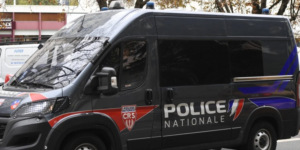 Rhône : Incendie, tir de mortier… Le tournage illégal d’un clip dégénère près de Lyon