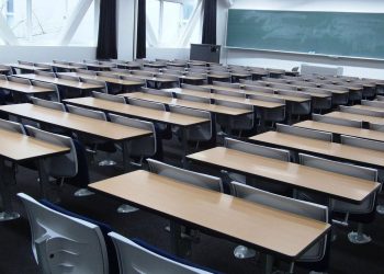 Trois adolescents empoisonnés au sulfate de cuivre après un cours de science en Angleterre