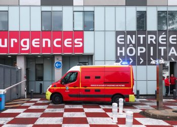 Pas-de-Calais : Un pompier volontaire meurt dans un carambolage sur l’A16