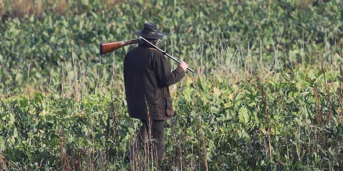 Indre-et-Loire : Un chasseur se blesse au pied avec son fusil défectueux