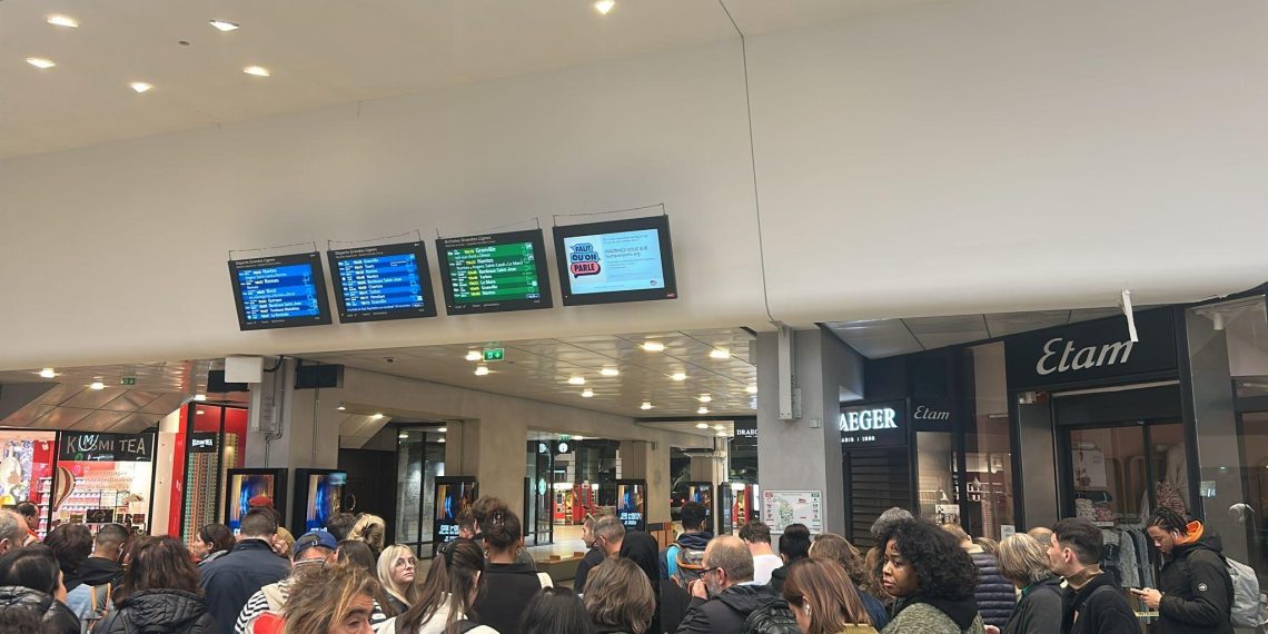 Paris : un homme armé d’un couteau neutralisé par les forces de l’ordre à la gare Montparnasse
