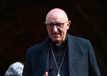 Église catholique : Mgr Dominique Rey répond aux critiques dans un livre-bilan