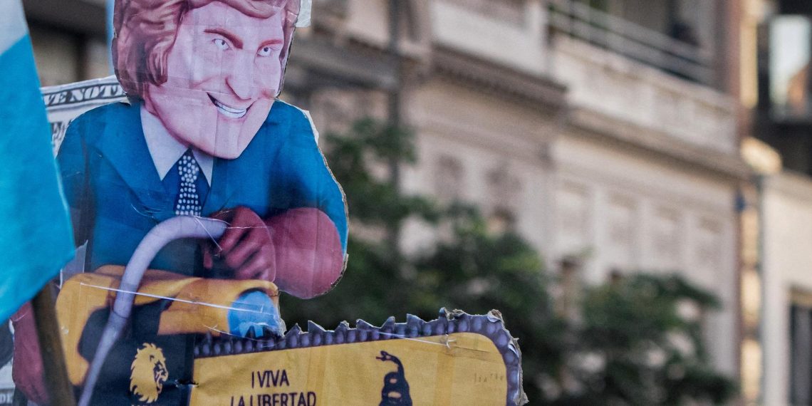 AFUERA : le cri de liberté d’une France étouffée