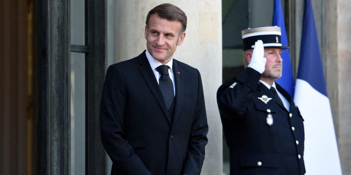 Macron au Brésil, Patrick Balkany, livre de Houellebecq… Les 4 infos dont vous allez entendre parler demain