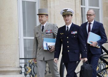 Armées : le chef d’état-major français se paye la Commission européenne