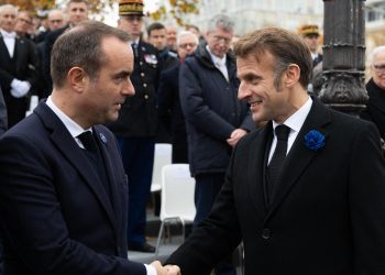 Baromètre Ifop/JDD : Macron entraîne Lecornu dans sa chute