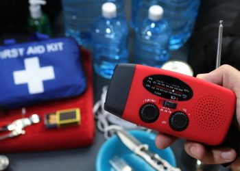 «Ça ne me rassure pas» : les Français divisés sur la question d’un kit de survie en cas de crise majeure