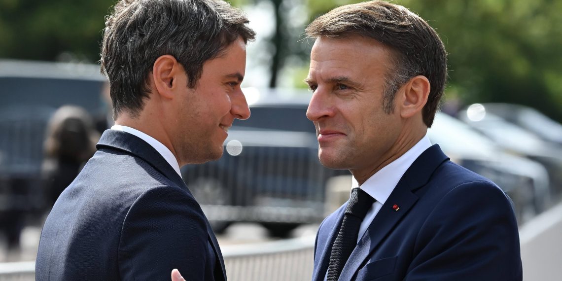 Attal et Macron brisent la glace, la primaire s’invite chez LR… Les indiscrets du JDD