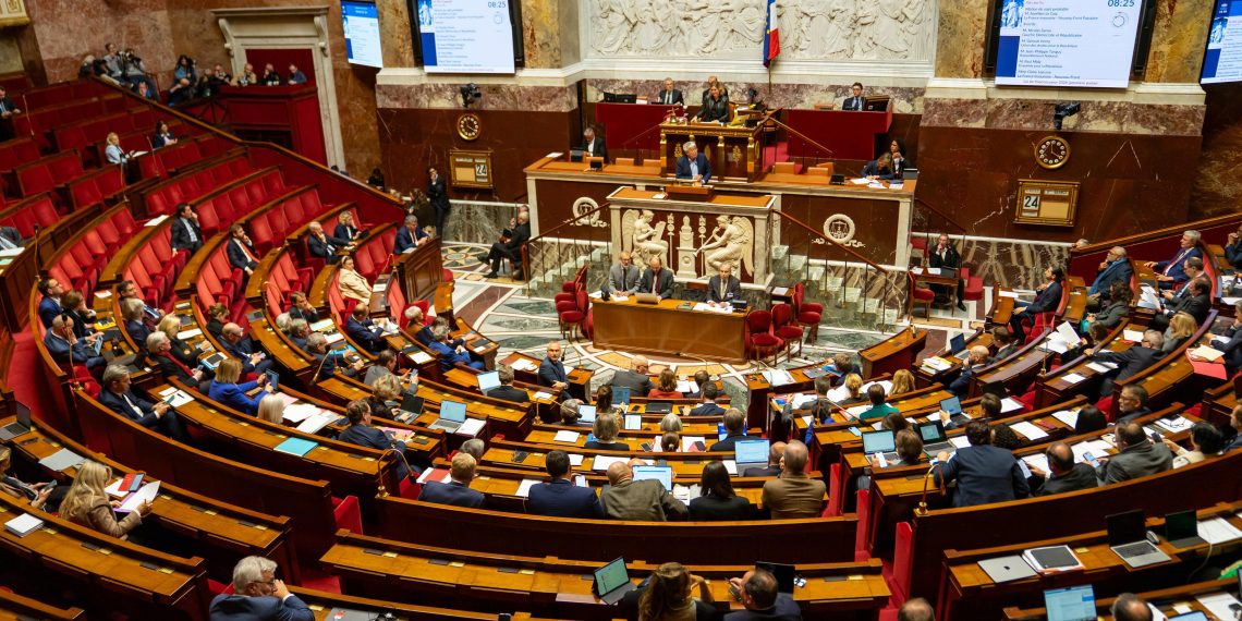 Budget : ordonnances, 49.3 ou loi spéciale… le flou total au Palais-Bourbon