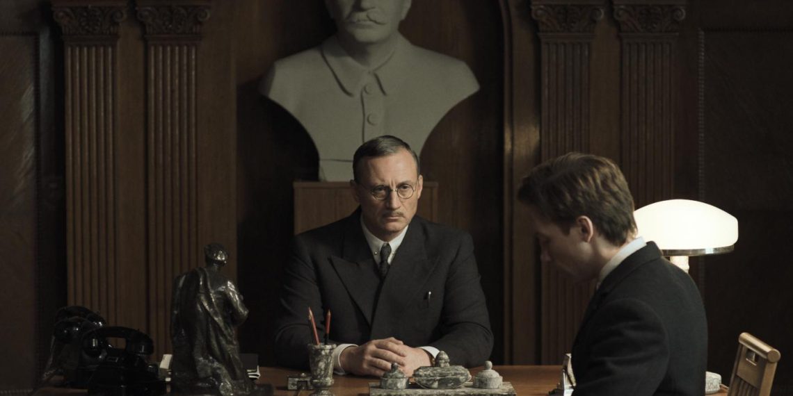 Cinéma : «Deux procureurs» de Serguei Loznitsa, dans l’enfer de la bureaucratie soviétique