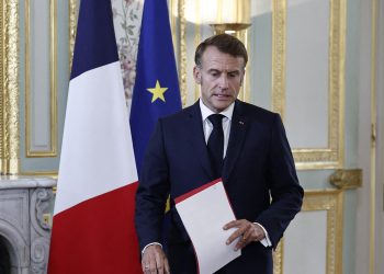 La magie Macron n’opère plus, Bournazel soigne Renaissance… Les coulisses du JDNews