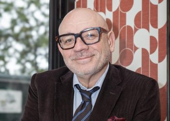 «C’est ça la foi !» : Frédéric Hermel veut remettre l’Église au milieu du village