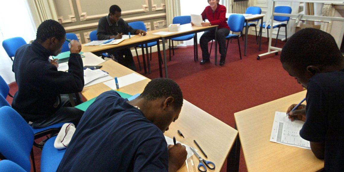 Un mineur non accompagné blessé sur un point de deal à Grenoble : qui sont ces jeunes «MNA» de plus en plus nombreux en France ?