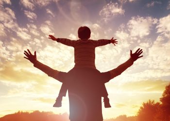 «Au-delà des apparences» de Brice Teinturier : radioscopie d’une France qui résiste au pessimisme ambiant