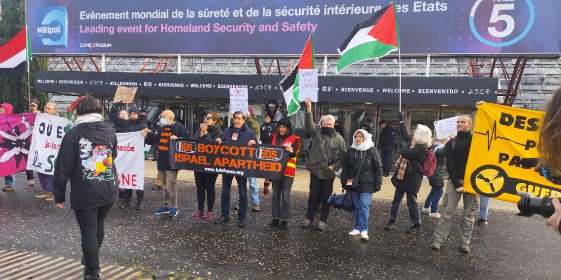 «Israël assassin, Milipol complice !» : au salon de l’armement de Villepinte, la mobilisation propalestinienne peine à rassembler