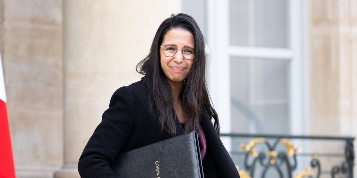 Nouvelle-Calédonie : Naïma Moutchou mise sur une «consultation citoyenne» pour sortir de l’impasse