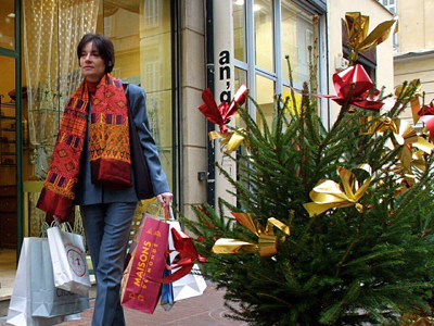 Pour une question de porte-monnaie ou de tranquillité… Ces Français qui ont (déjà) commencé leurs cadeaux de Noël