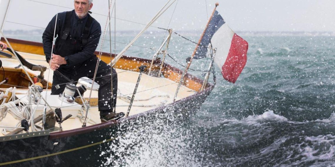 «Dictionnaire amoureux illustré de la voile» : Loïck Peyron nous invite à prendre le large