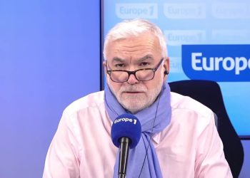 «Certains ont perdu un frère» : Laetitia, la mère de Mathis, renversé par un chauffard, évoque la tristesse des amis du jeune homme