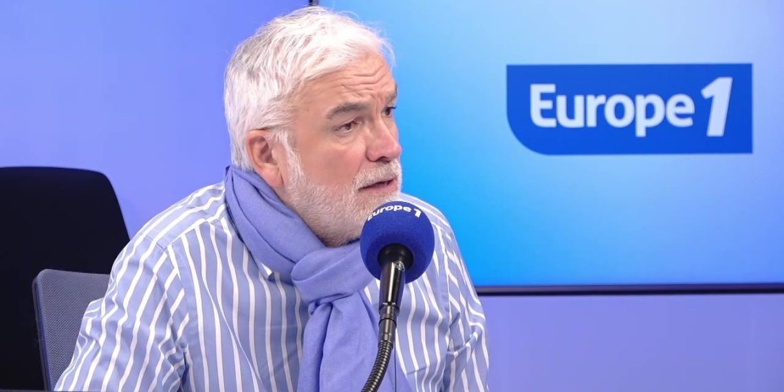 Propos d’Alain Souchon sur le RN : «Les artistes deviennent des caricatures», déplore Pascal Praud