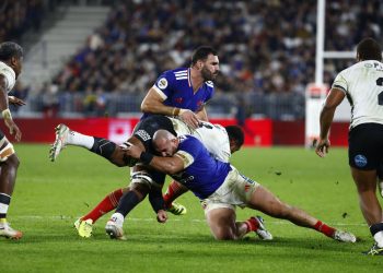Rugby : la France l’emporte face aux Fidji mais ne rassure pas