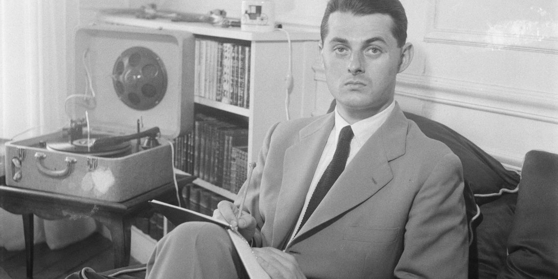 Roger Nimier : le feu follet et le hussard