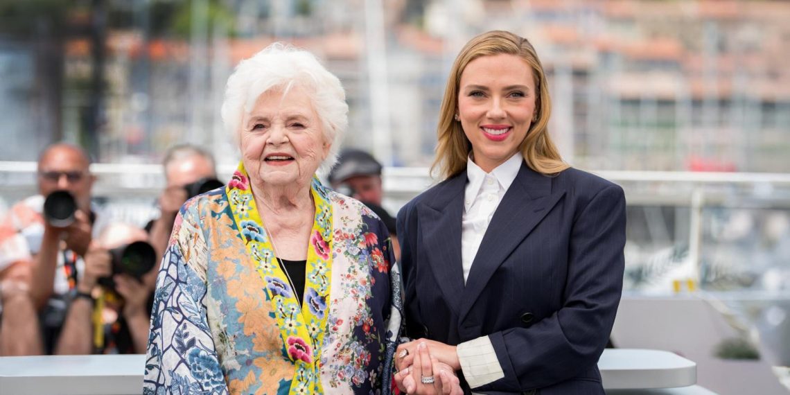 Réalisation, deuil, identité juive… Les confidences de Scarlett Johansson, derrière la caméra pour «Eleanor the Great »