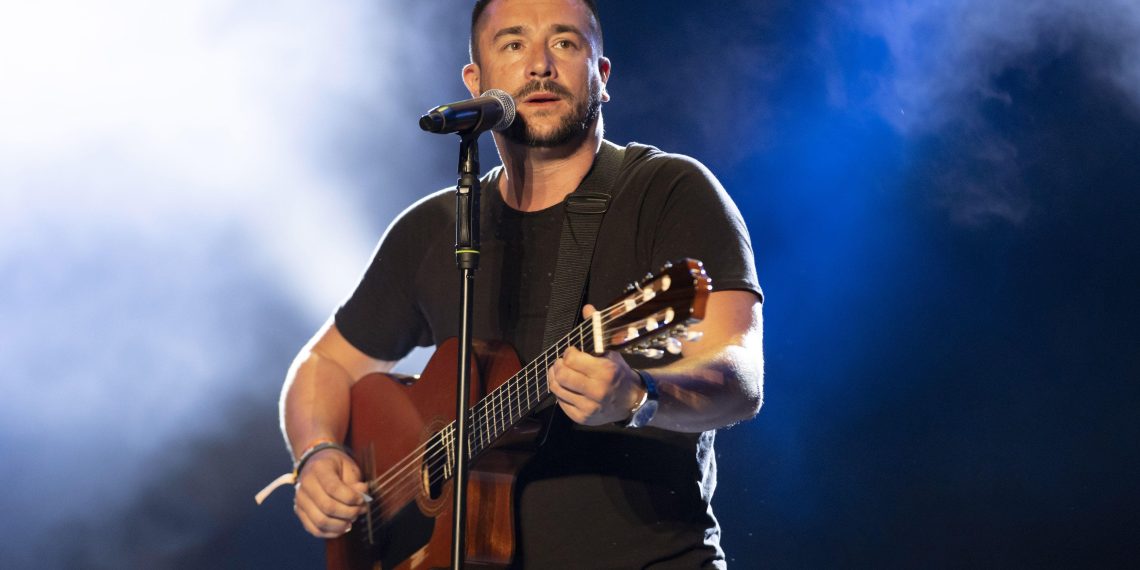 «Comme quoi, il y a des fous partout» : l’humoriste Anthony Joubert violemment agressé dans un train