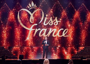 «Charme», «la température va monter»… Jean-Pierre Foucault contraint de changer de ton lors de l’élection de Miss France