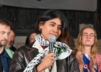 Rima Hassan à Bordeaux : la mairie écologiste refuse d’annuler un meeting malgré une pétition