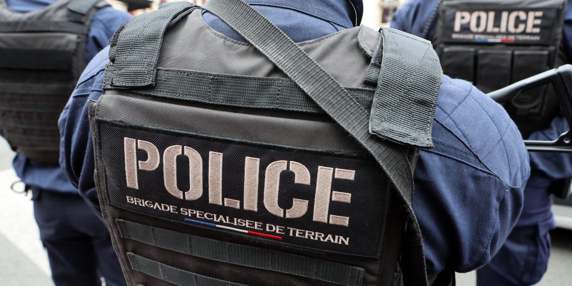 Horreur à Villejuif : en pleine rue, un individu poignarde une femme et tente d’arracher le bébé qu’elle tient dans les bras