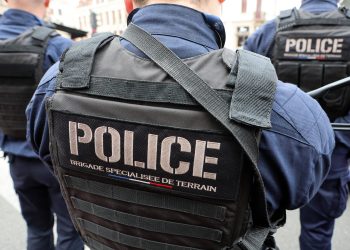 Horreur à Villejuif : en pleine rue, un individu poignarde une femme et tente d’arracher le bébé qu’elle tient dans les bras