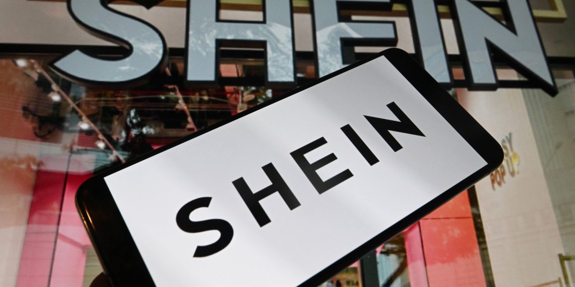 Machettes, poings américains… Shein suspecté de vendre des armes de catégorie A