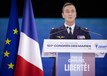 «Accepter de perdre des enfants» : menace réelle ou discours alarmiste du chef d’état-major des armées ?
