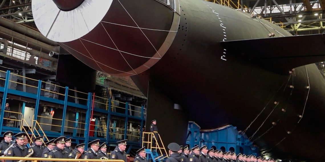 Khabarovsk : la Russie lance un sous-marin porteur de missiles nucléaires «impossibles à intercepter»
