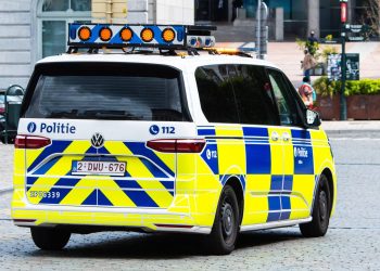 Belgique : un homme interdit de territoire en France fonce en voiture sur quatre policiers