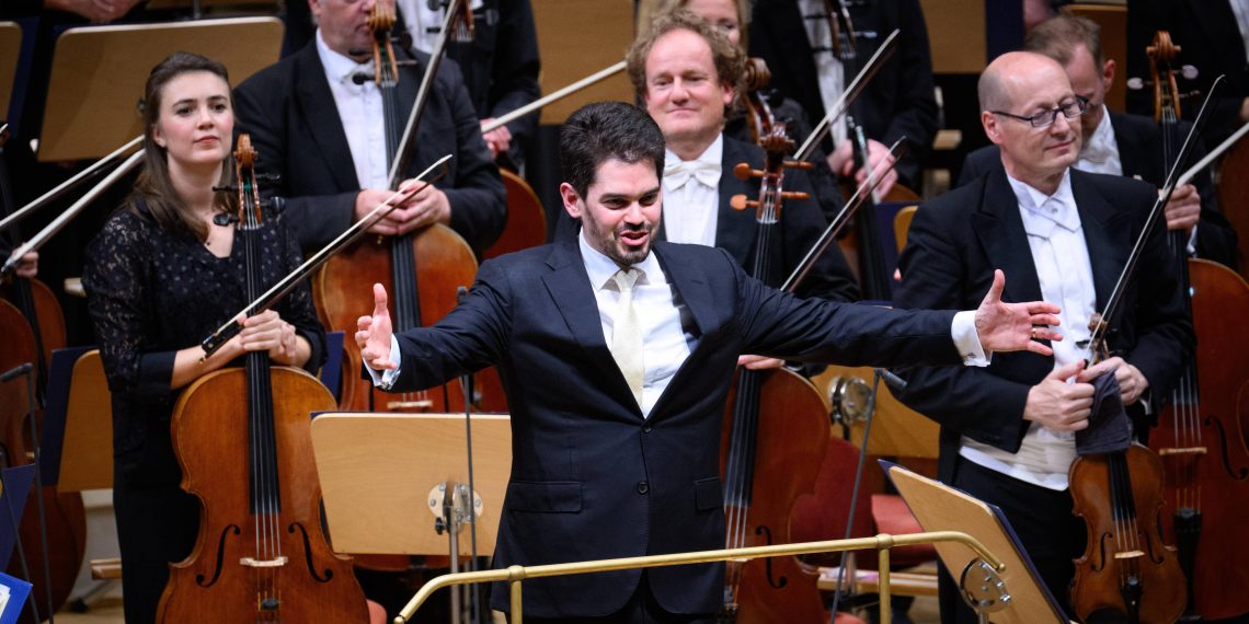 Fumigènes, heurts… L’orchestre philharmonique d’Israël pris pour cible à Paris