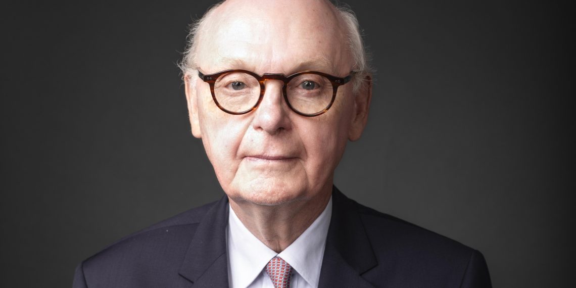 Patrick Stefanini : «Emmanuel Macron n’a aucunement l’intention de dénoncer l’accord de 1968»