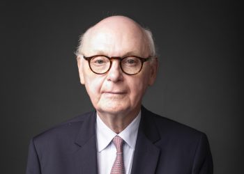 Patrick Stefanini : «Emmanuel Macron n’a aucunement l’intention de dénoncer l’accord de 1968»