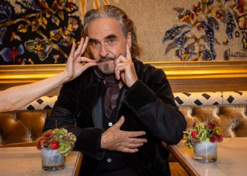 Stephan Eicher présente son nouvel album, Poussière d’or : «Les chansons servent à ne pas devenir fou»