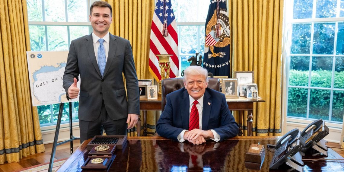 «Trump est un cheat code des réseaux sociaux» : comment l’empire MAGA a conquis le web