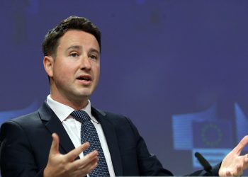 Taxe Zucman : la gauche redescend de son mirage fiscal